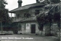 Particolare case